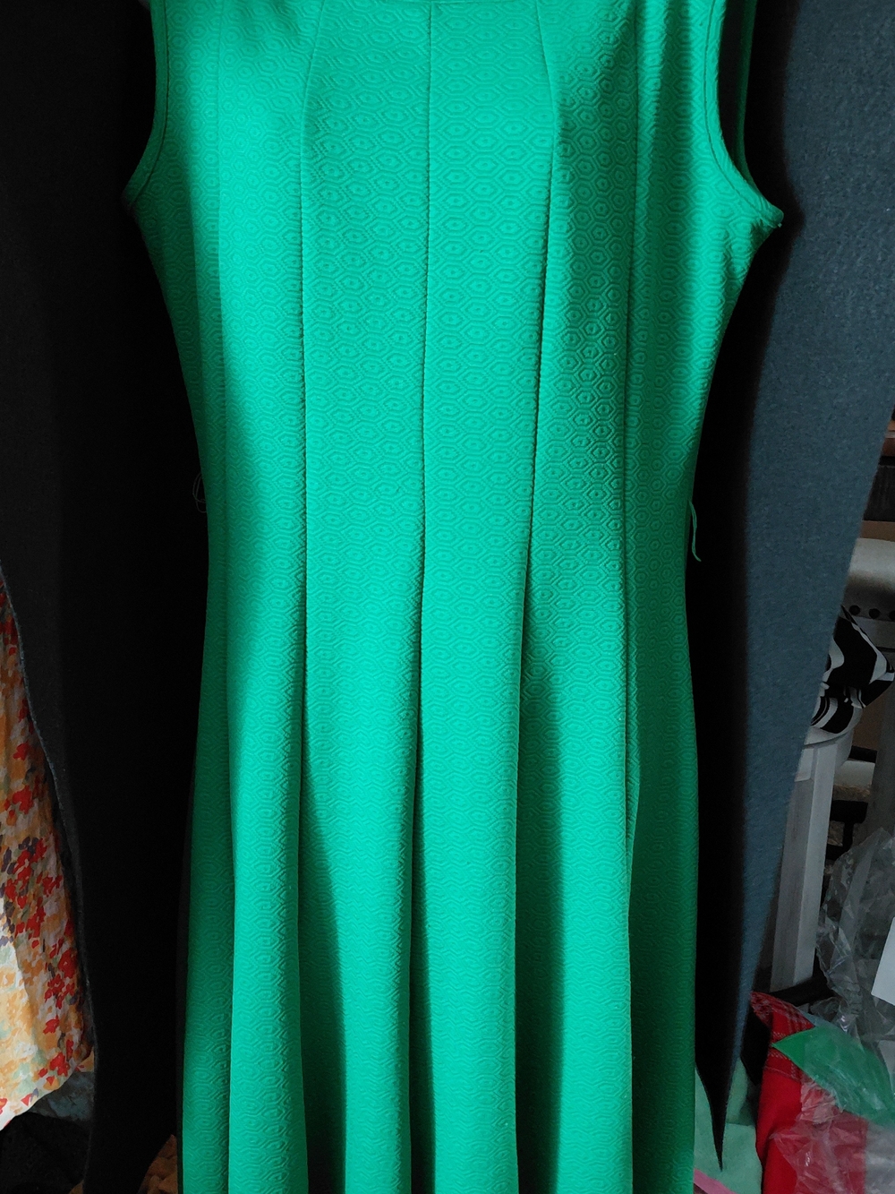Sleeveless Emerald Green A-Line Dress